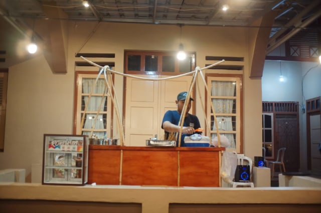 Mencicipi Nasi Gulai Tikungan Khas Blok M Jakarta di Gultik.in Bandar Lampung