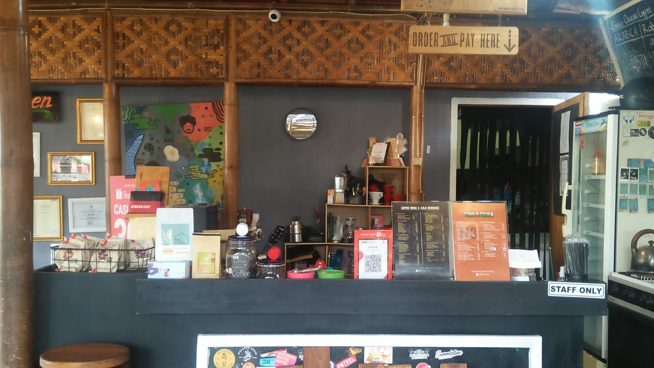 N8 Coffee: Tempat Ngopi di Bandar Lampung dengan Suasana Asri Halaman Rumah