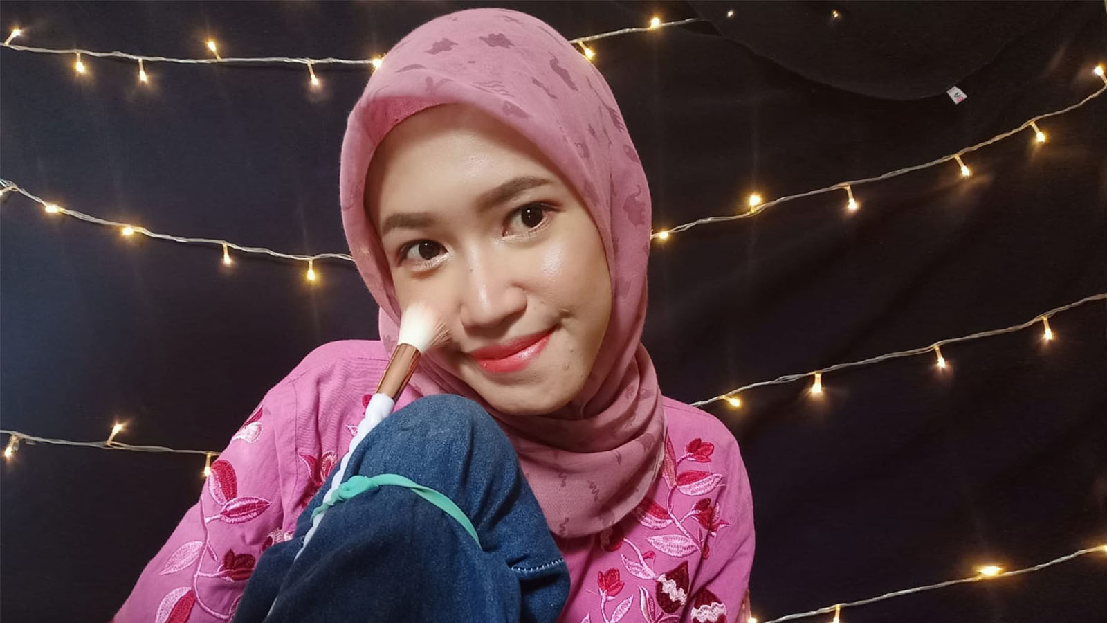 Mengenal Arih Lystia, Seorang Youtuber Disabilitas Inspiratif asal Lampung