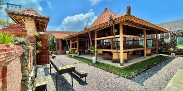 The Palm’s Cafe: Tempat Nongkrong Berkonsep Modern Tradisional yang Instagramable di Bandar Lampung
