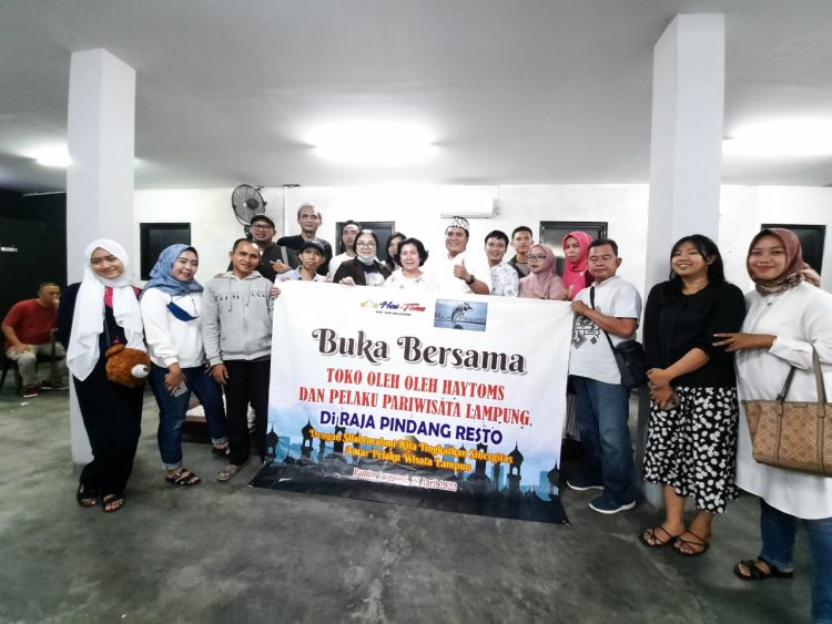 Kolaborasi HPI Lampung dan Toko Oleh-oleh Hai-Toms Angkat Produk UMKM