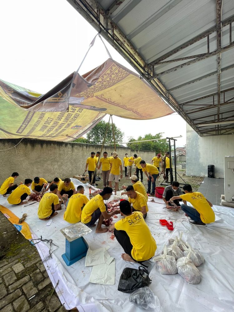 Swiss-Belhotel Lampung Adakan Pemotongan Hewan Kurban pada Idul Adha 1443 H