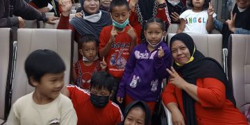 Puluhan Anak Difabel Lampung Gembira Pertama Kali Naik Kereta