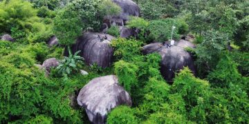 Mengunjungi Panorama Wisata Alam Gunung Batu, Lampung Selatan