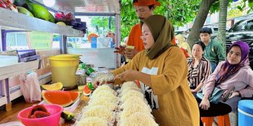 Porsinya Melimpah! Cobain Salad Buah yang Lagi Viral di Kota Metro, Lampung