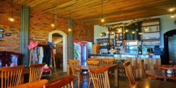 Rekomendasi Kafe Keren di Pesisir Barat