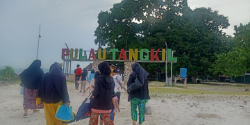 Seru Banget! Yuk Liburan ke Pulau Tangkil, Pesawaran, Lampung
