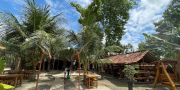 Boekan Keboen Kopi: Tempat Makan dengan Suasana ala Tradisional Jawa di Lampung
